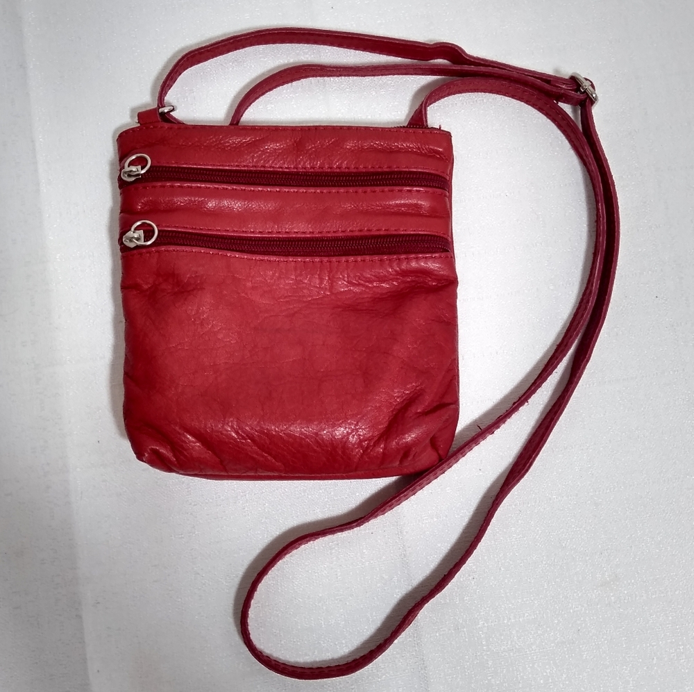 ✨3 for $25✨Small red crossbody leather purse